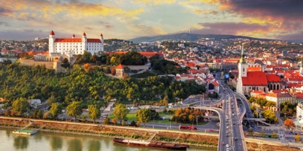 Slovakiya Rusiya ilə əməkdaşlığı bərpa edir