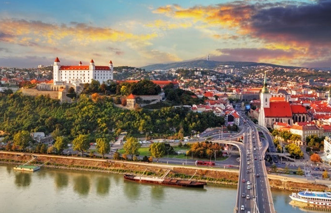 Slovakiya Rusiya ilə əməkdaşlığı bərpa edir