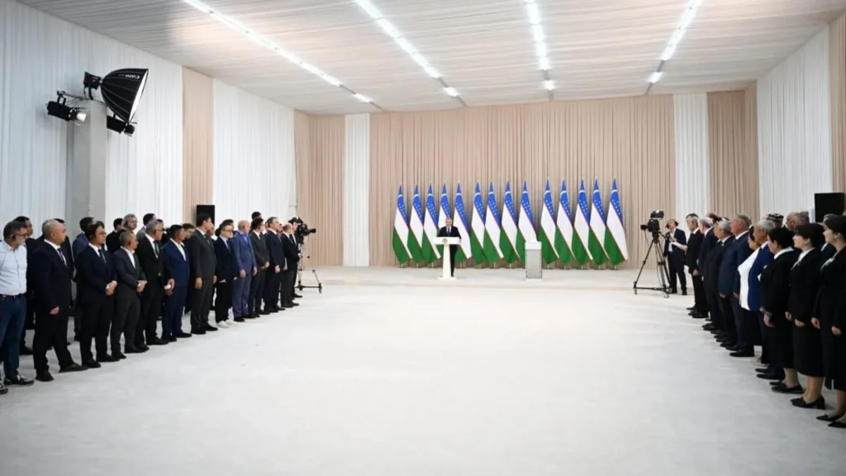Mirziyoyev Qaşqadərya vilayətinin investisiya imkanlarını "AzerGold" rəhbərinin iştirakı ilə nəzərdən keçirib