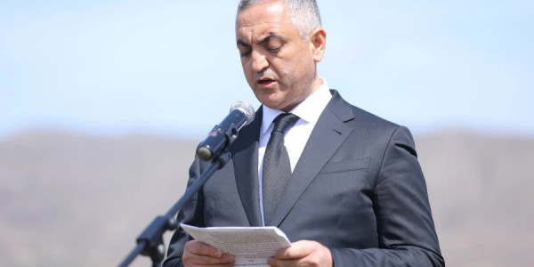 İlham Əliyev Elçin Yusubovu vəzifəsindən azad etdi