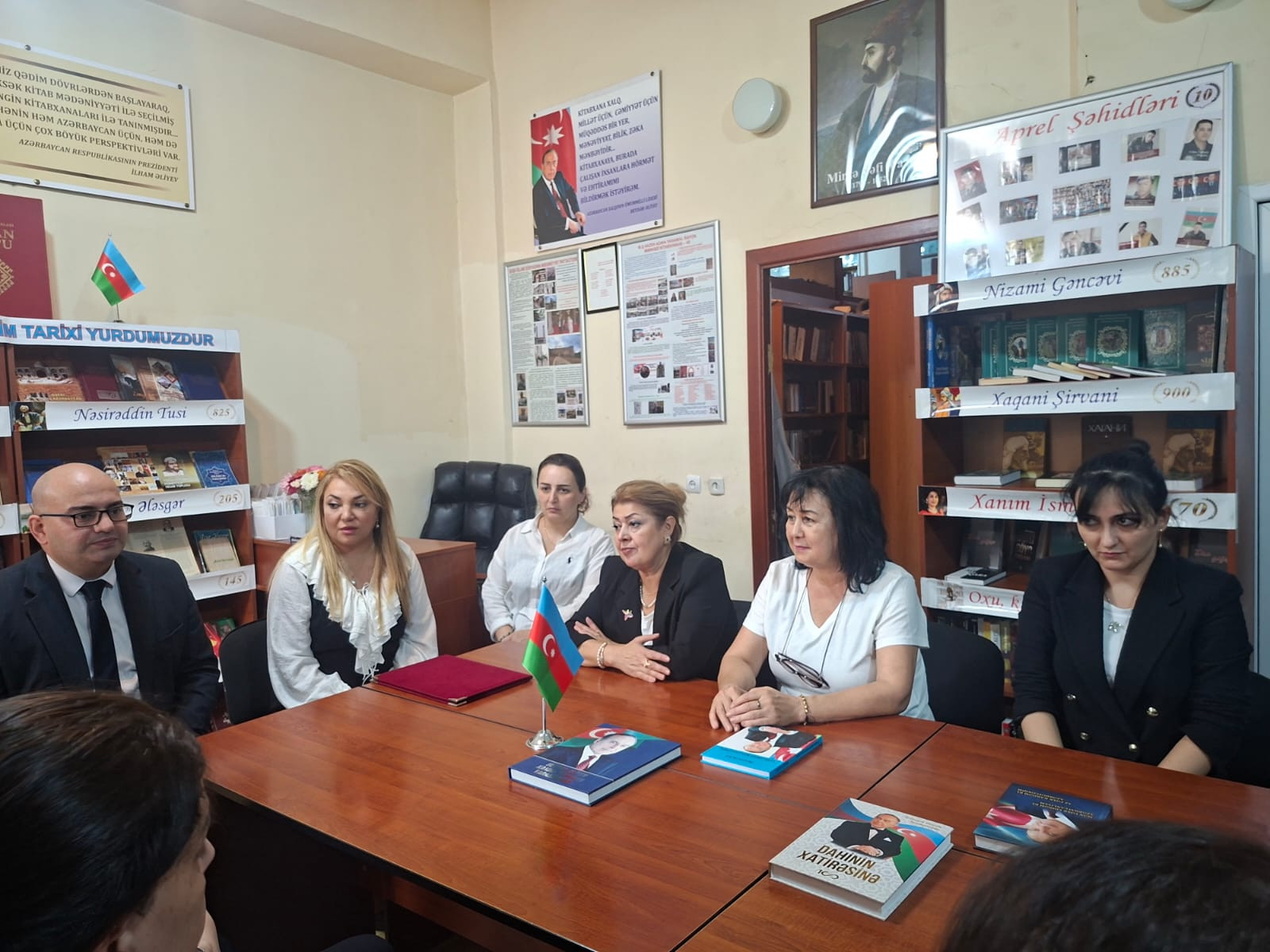 Yasamal rayonu Mərkəzi Kitabxana Sistemlərinin Mərkəzi Kitabxanasında müşavirə keçirilib