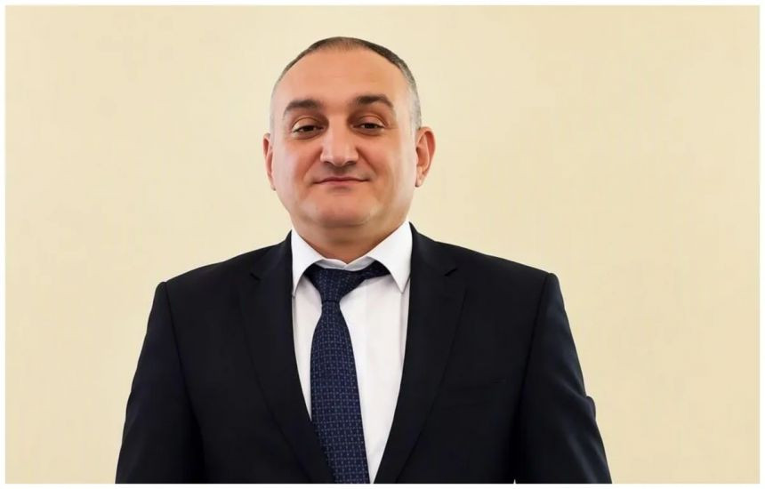 İcra başçısının əmisi oğlu vəzifəsindən azad edildi