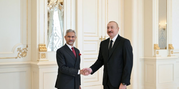 Bakı-Dehli xəttində diplomatik dönüş: Modi nazirini niyə Azərbaycana göndərdi?