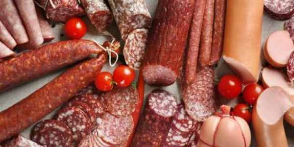 Azərbaycanda kolbasa istehsalında artım qeydə alınıb