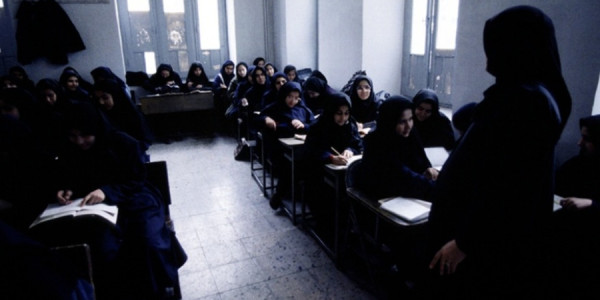 “Hicablı uşaqlara” iranlı nazirin dəvəti: