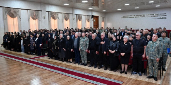 Quru Qoşunlarında şəhid ailələri və müharibə iştirakçıları ilə görüşlər keçirilib