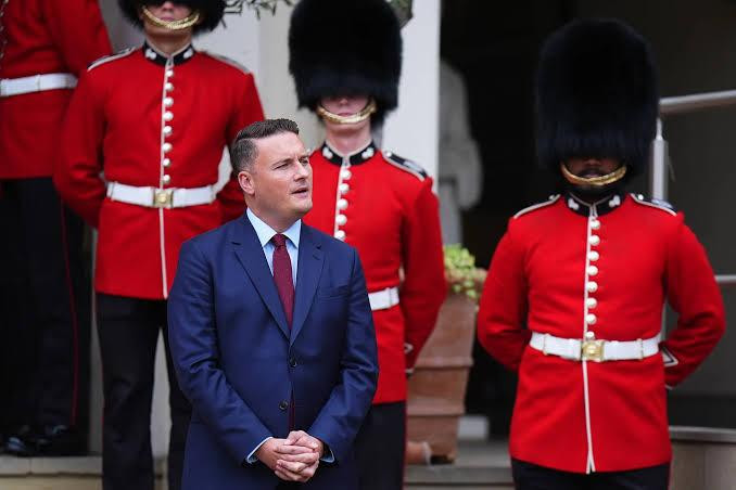 Britaniyaya müharibə xəbərdarlığı: 1000 gün ərzində hazır olmaq lazımdır