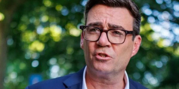 Böyük Britaniya hökuməti Aİ ilə sərbəst hərəkətə dair referendum təklifindən geri çəkilir