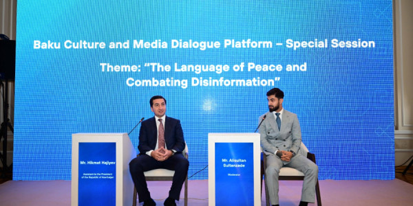 “Sülhün dili və dezinformasiyaya qarşı mübarizə” – Dialoq Forumu çərçivəsində xüsusi sessiya keçirilib