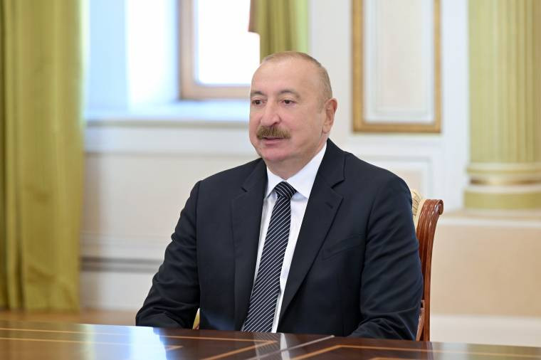 Prezidentin sosial media hesablarında Şeyxa Əl Nuveysi qəbul etməsinə dair videoçarx paylaşılıb