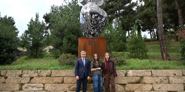 Leyla Əliyeva “Capybara Azerbaijan” ferması ilə tanış olub