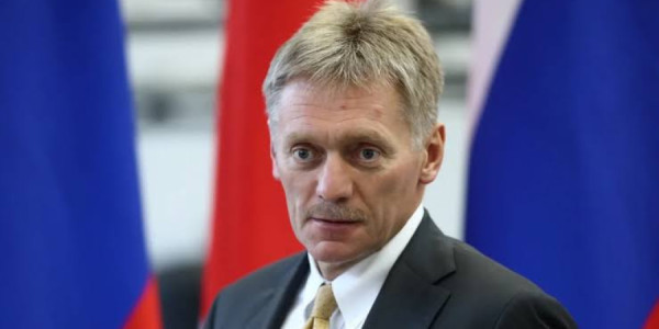 Peskov: Rusiya danışıqlar zamanı hərbi əməliyyatları dayandırmayacaq