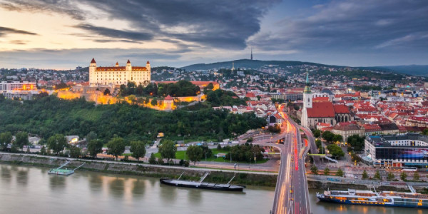 Slovakiya Rusiya qazına qadağaya qarşı çıxır
