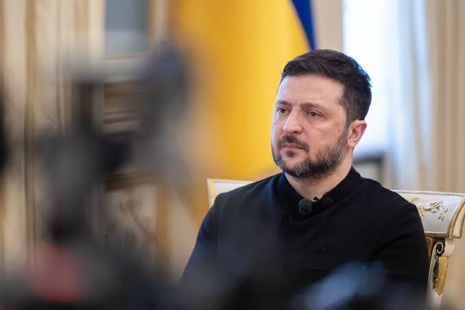 Zelenski: Ukrayna bir aydır Pentaqondan imza gözləyir