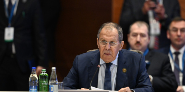 Lavrov: Avropalılar Ukrayna danışıqlarına qoşulmağa çalışırlar