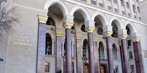 AMEA alimləri Pezeşkiana müraciət ediblər
