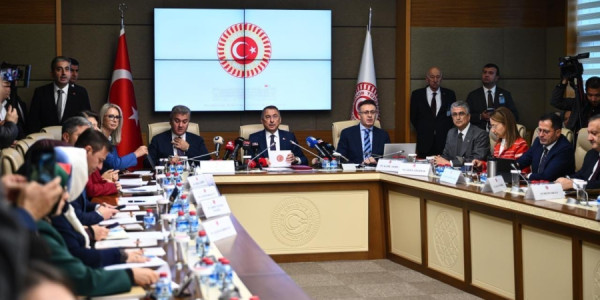 Türkiyə parlamenti Məkkə sazişini təsdiqləyib