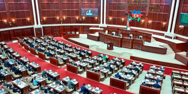 Milli Məclisin növbəti plenar iclası başlayıb