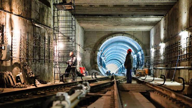 Yeni metro stansiyalarının tikintisi üçün torpaqlar alına bilər