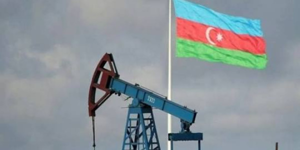 Azərbaycan neftinin qiyməti 128 dollara yaxınlaşıb