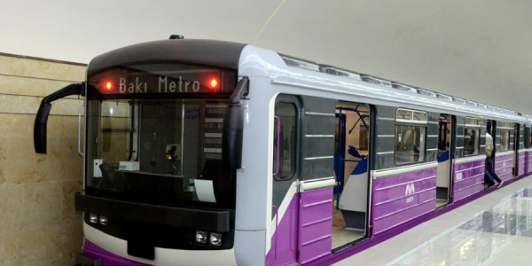 Bakı metrosunun 27 stansiyası ürək ritmini bərpa edən cihazlarla təchiz ediləcək