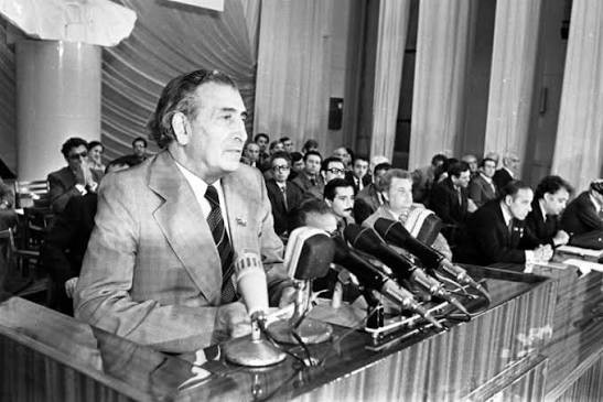 Mirzə İbrahimov: qələmi ədəbiyyata, fəaliyyəti tarixə yazılan ömür