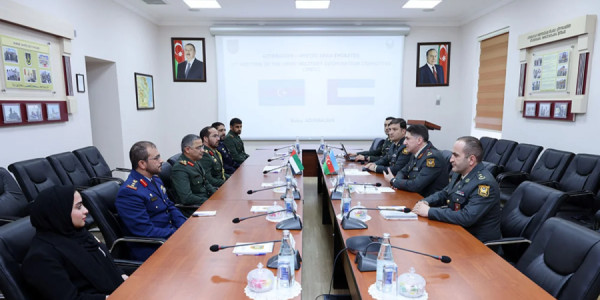 Azərbaycan və BƏƏ arasında hərbi əməkdaşlığa dair sənədlər imzalanıb