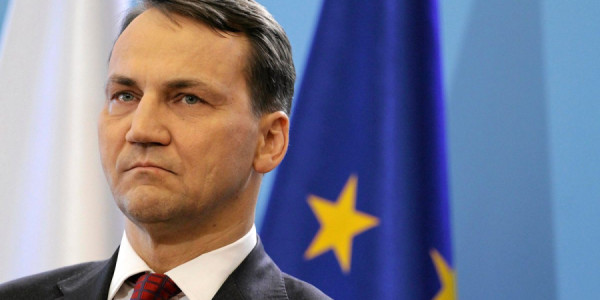 Polşanın XİN rəhbəri Sikorski Navrotskini ələ salıb