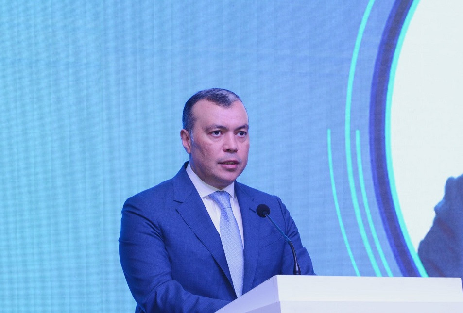 Azərbaycanın dövlət borcu 2 milyard manatdan çox azalıb