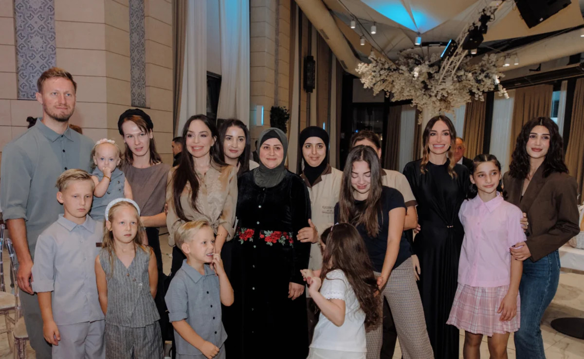 Leyla Əliyeva və Arzu Əliyeva “Cənnətin ariyası” layihəsinin təqdimatına qatılıblar