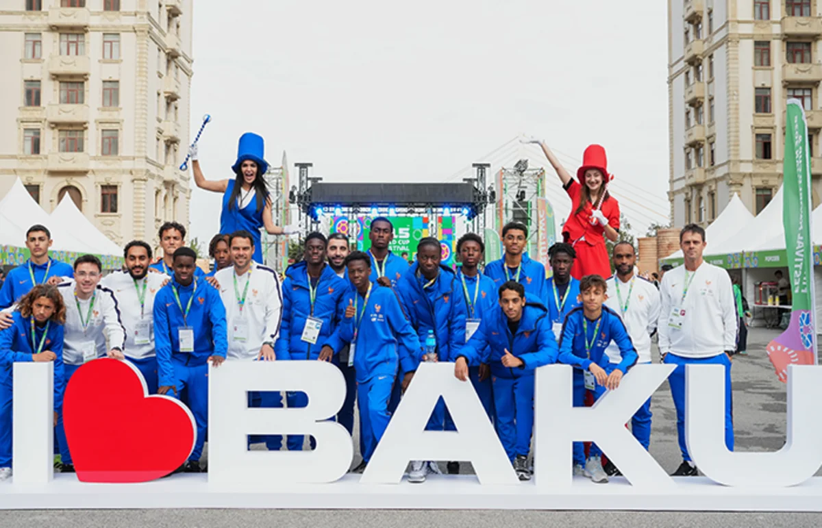 Bakıda U-15 dünya çempionatının iştirakçıları üçün festival keçirilib