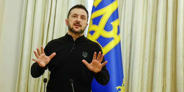 Zelenski: ABŞ-yə gedən Rusiya neft tankerlərinə toxunulmayac