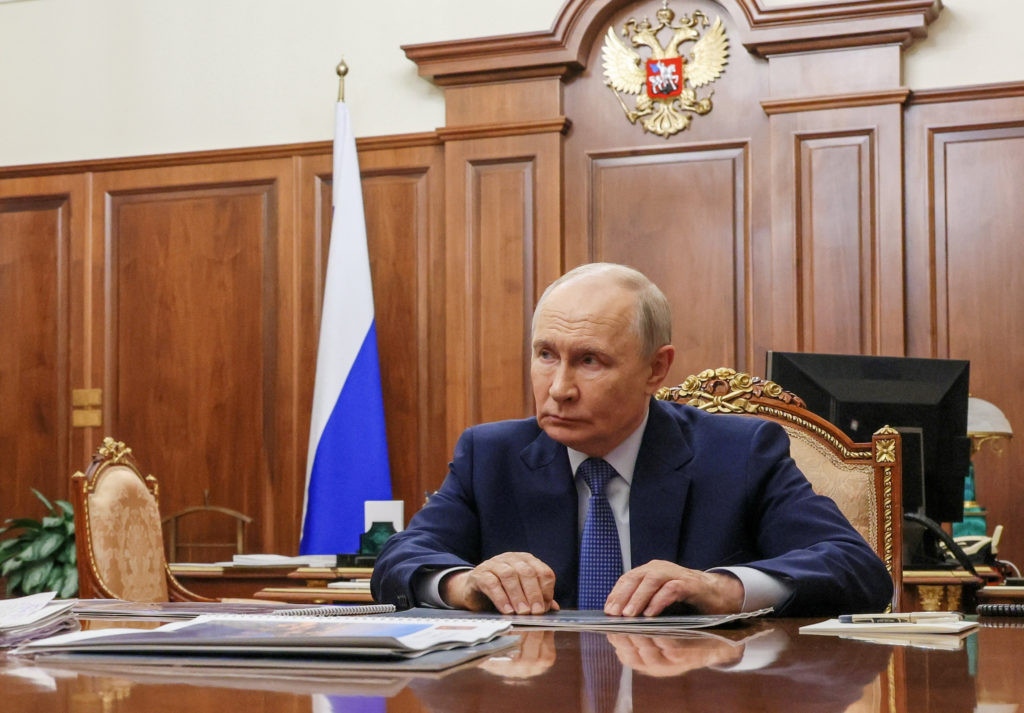 Putin: Fələstin problemi diqqətdən kənarda qalmamalıdır