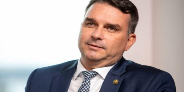 ABŞ-yə gedən Bolsonaru özünü Braziliyanın lideri elan edib