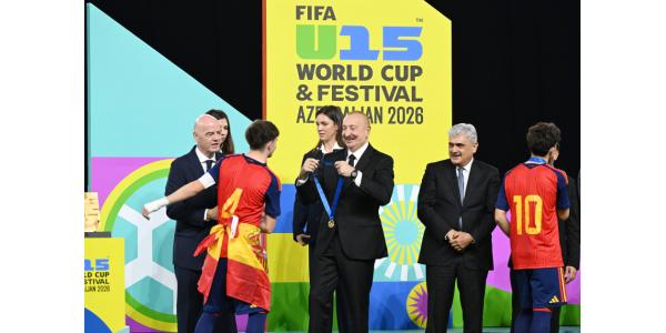 Prezident İlham Əliyev "FIFA U-15 World Cup and Festival"ın final matçını izləyib, mükafatlandırma mərasimində iştirak edib