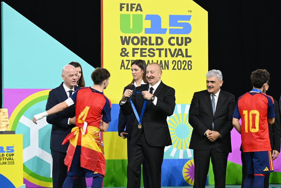 Prezident İlham Əliyev "FIFA U-15 World Cup and Festival"ın final matçını izləyib, mükafatlandırma mərasimində iştirak edib