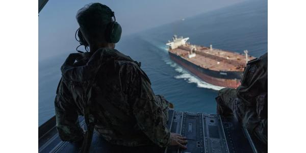 ABŞ Hörmüz boğazından 1,5 milyard bareldən çox neftin ixracına dəstək verib