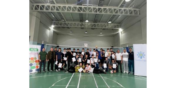 Yasamal rayonunda Zəfərin 6-cı ildönümünə həsr olunmuş oğlanlar arasında voleybol yarışı keçirilib