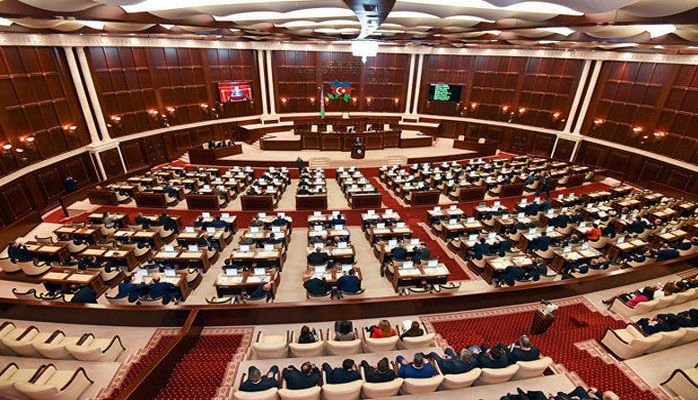 Milli Məclisdə iki yeni qanun layihəsi müzakirəyə çıxarılır