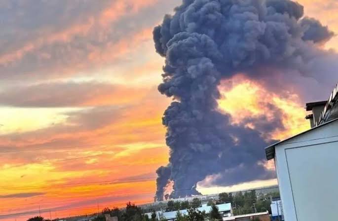 Ukrayna PUA-ları Rusiyanın neft emalı zavoduna hücum edib