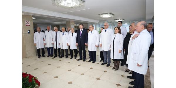 Azərbaycan Respublikası Səhiyyə Nazirliyi Akademik Mustafa Topçubaşov adına Elmi Cərrahiyyə Mərkəzində müşavirə keçirilib