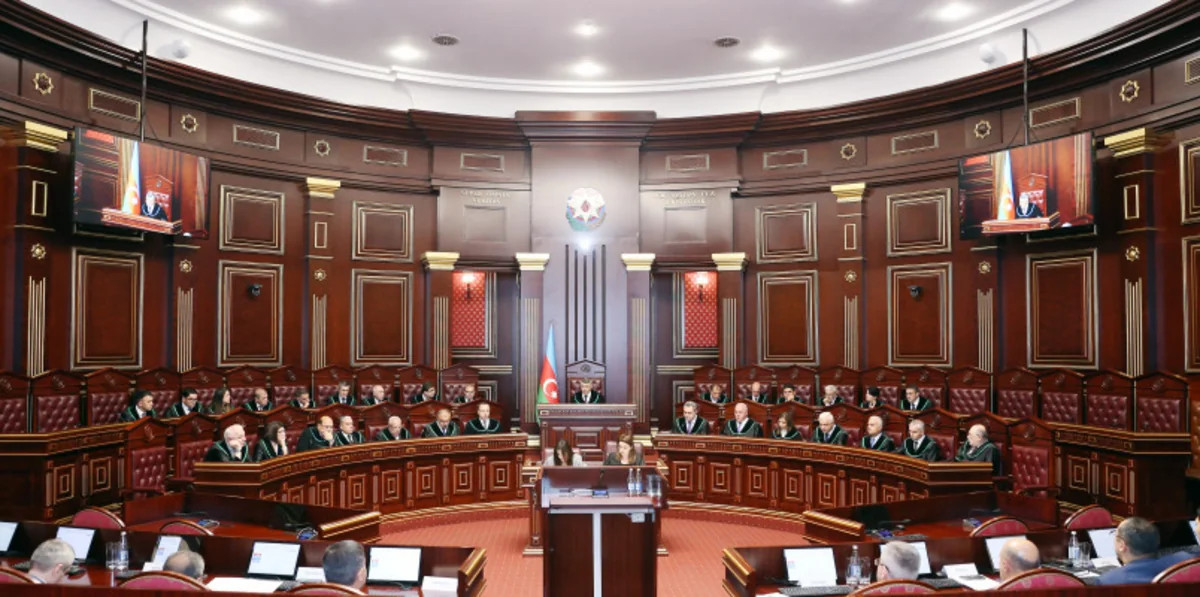 Ali Məhkəmə Plenumunun iclası keçirilib
