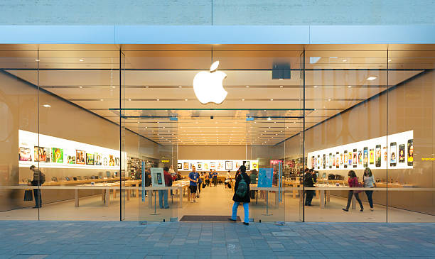 Apple süni intellekt xərcləri fonunda dünyanın ən dəyərli şirkəti oldu